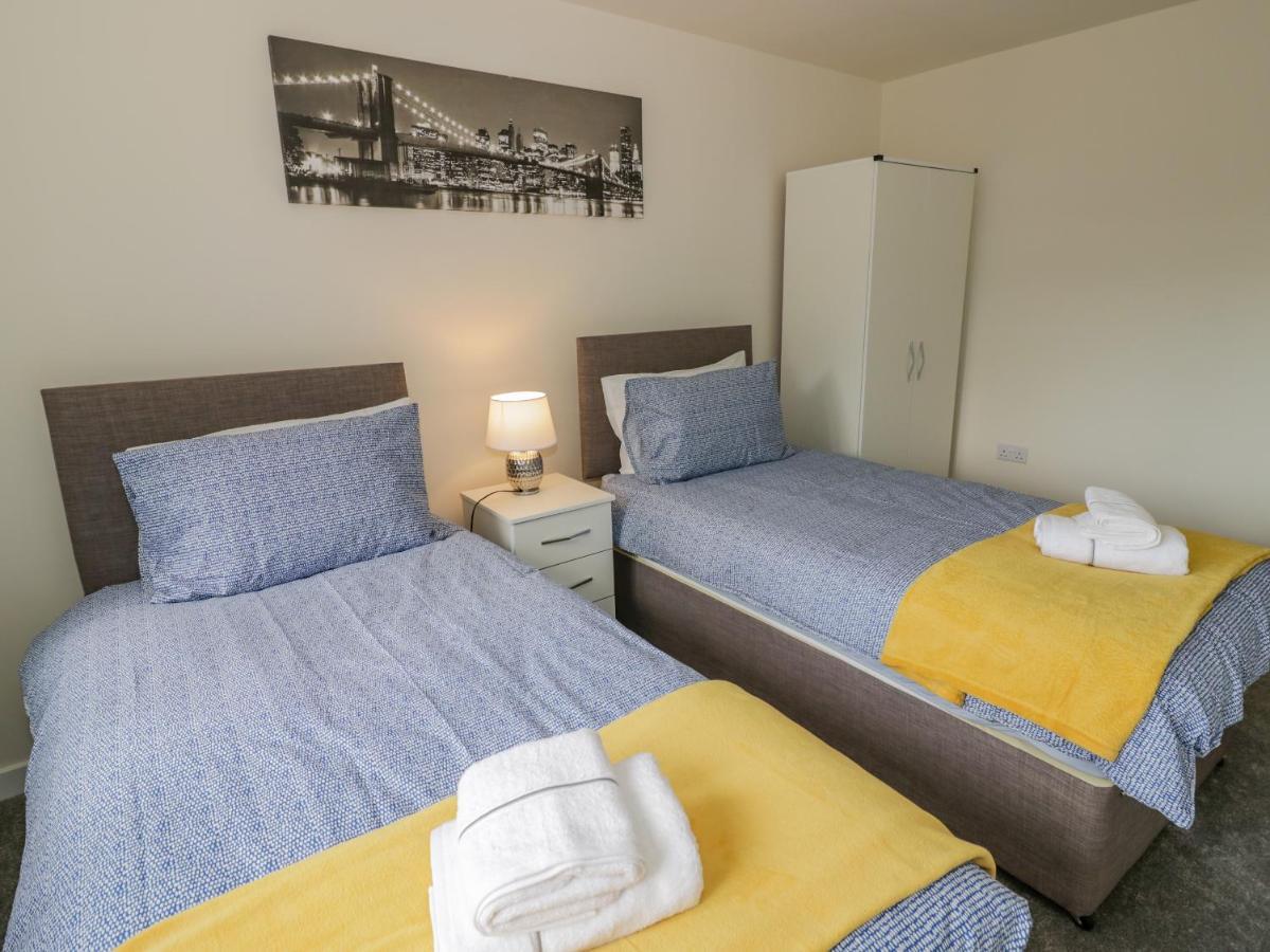 23 Moat House Close Coventry Ngoại thất bức ảnh